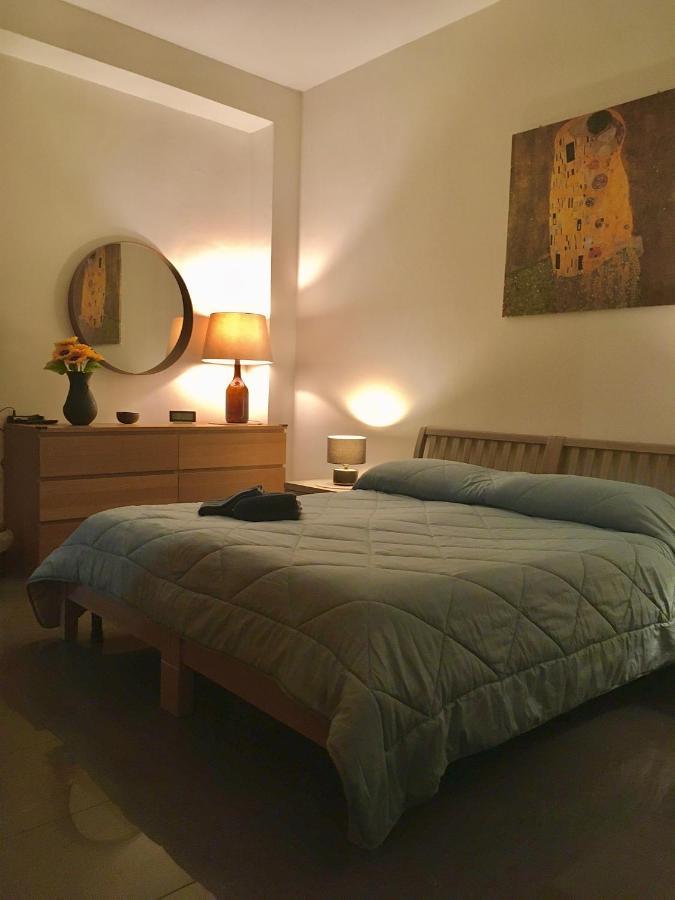 Blackboard House Hotel Bari Ngoại thất bức ảnh