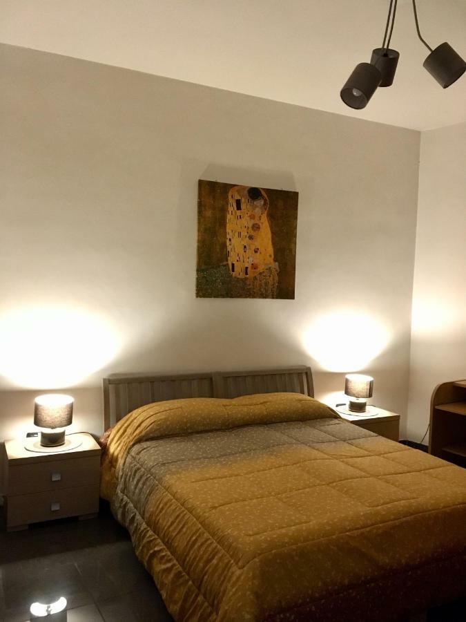 Blackboard House Hotel Bari Ngoại thất bức ảnh