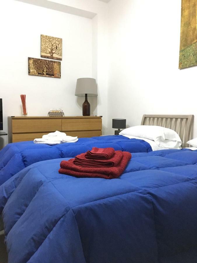 Blackboard House Hotel Bari Ngoại thất bức ảnh