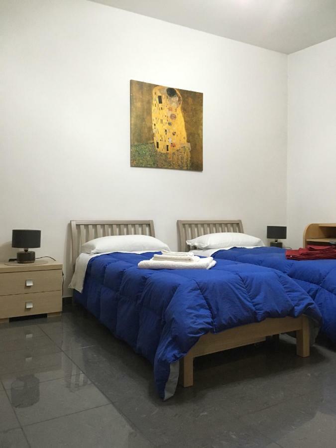 Blackboard House Hotel Bari Ngoại thất bức ảnh